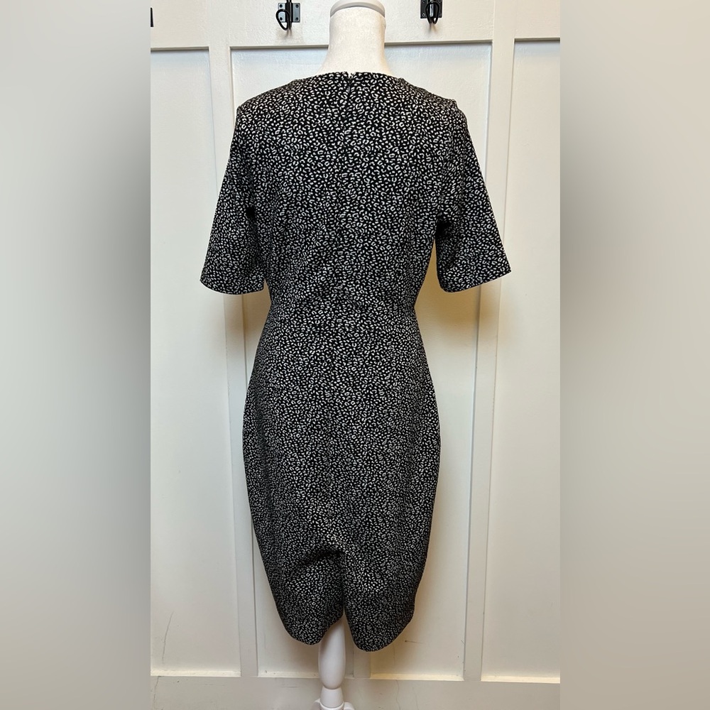 Banana Republic Size 8 Black White Short Sleeve Sheath Dress Workwear Academia - Picture 6 of 8